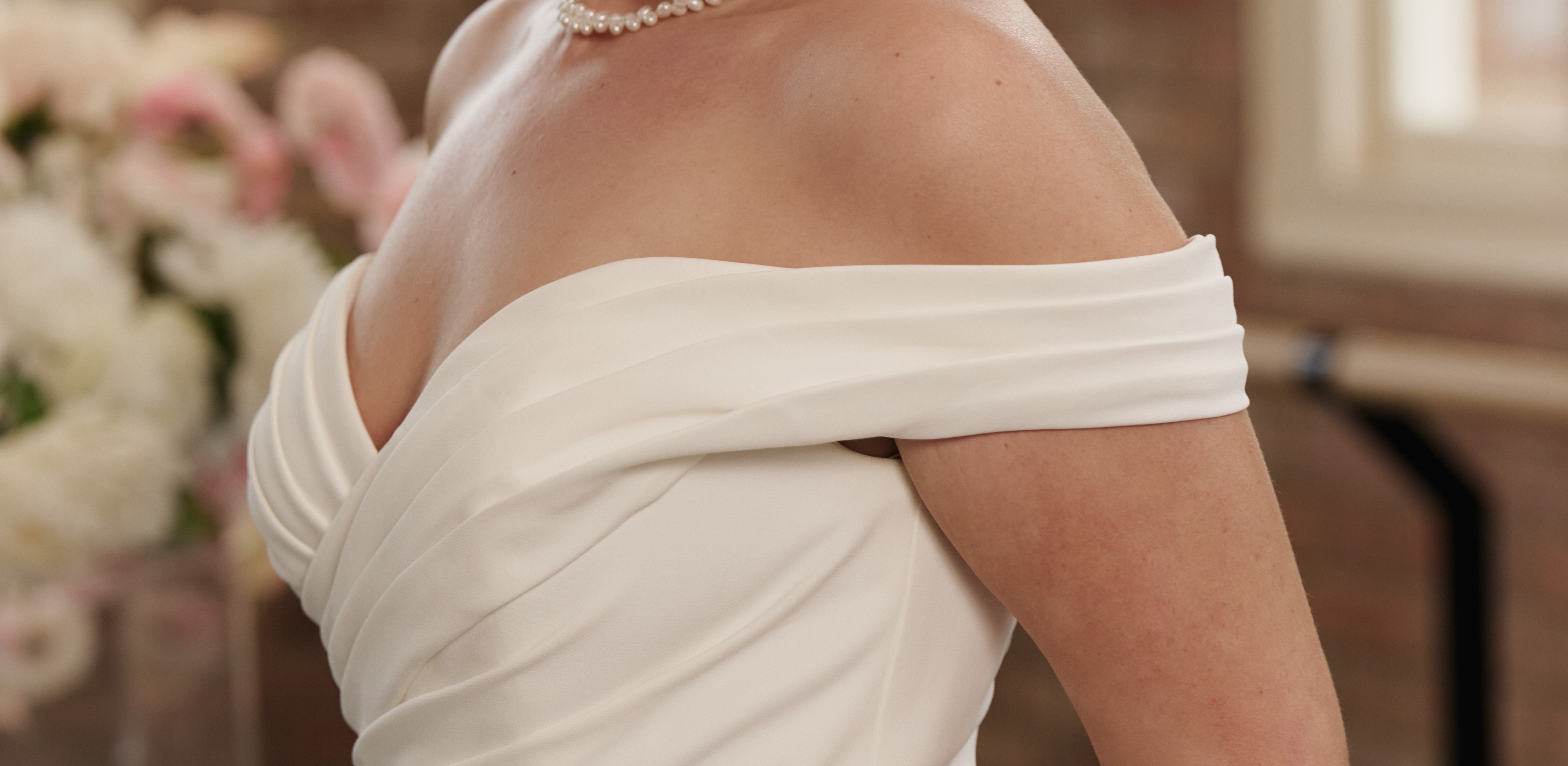 Off-the-Shoulder Wedding Dresses Page Banner