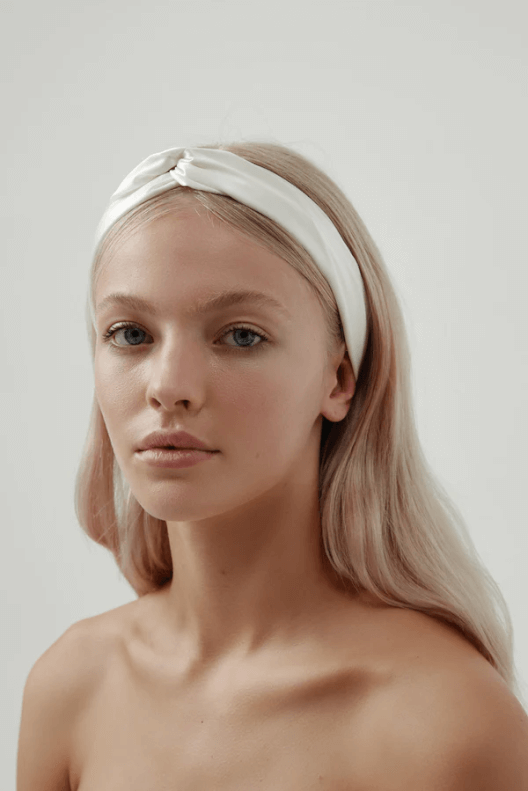 <hr id="null">Silk Headband