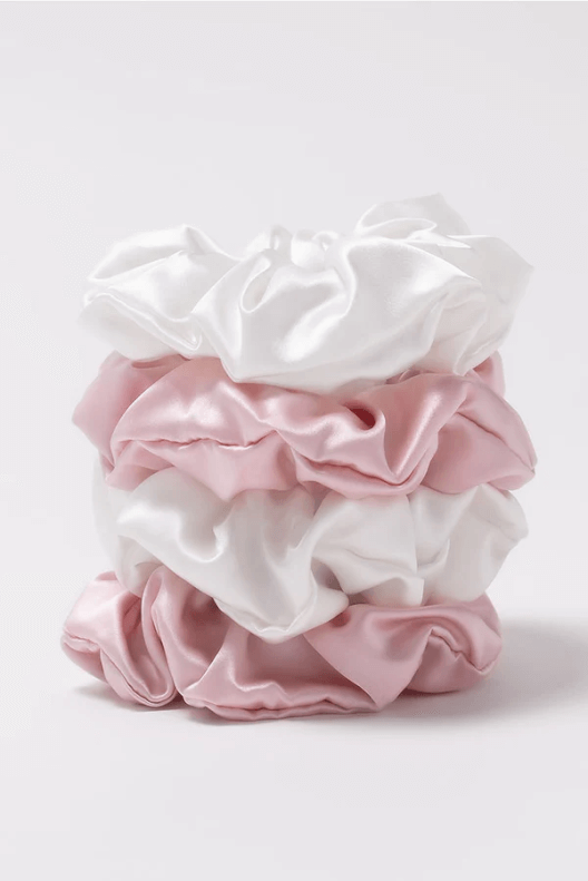 <hr id="null">Silk Scrunchies